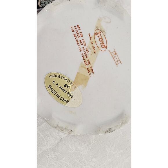 Vintage Toyo Powder Box Vintage Trinket Box Black Floral Cottage Core 4.5" - Picture 7 of 10